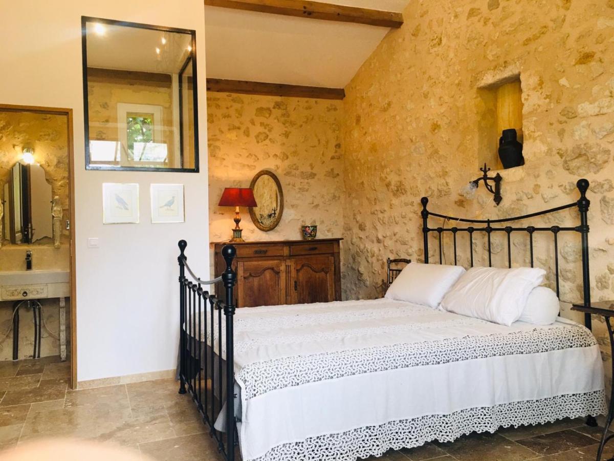 Chateau Le Truch Montussan Bagian luar foto