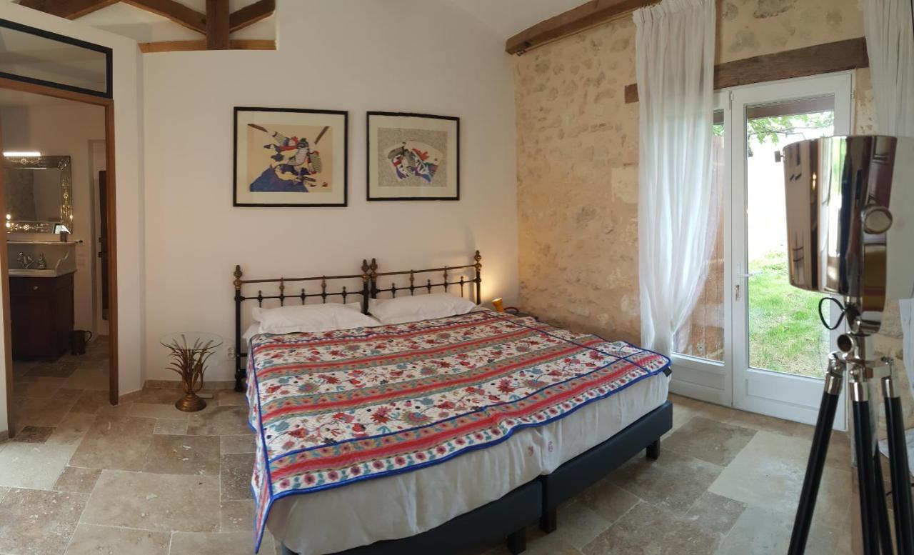 Chateau Le Truch Montussan Bagian luar foto