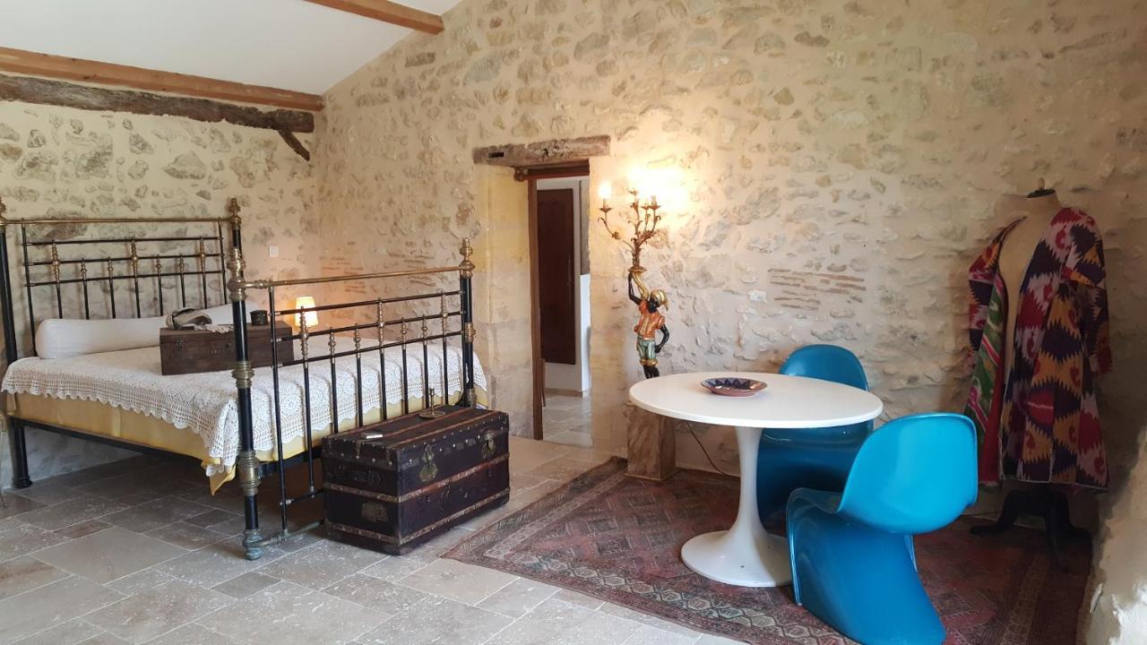 Chateau Le Truch Montussan Bagian luar foto