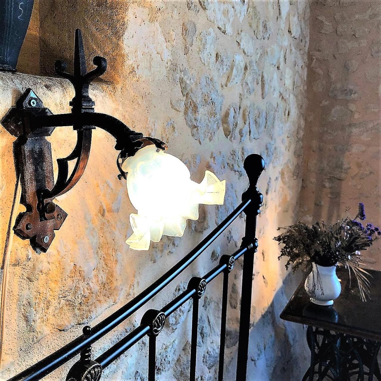 Chateau Le Truch Montussan Bagian luar foto